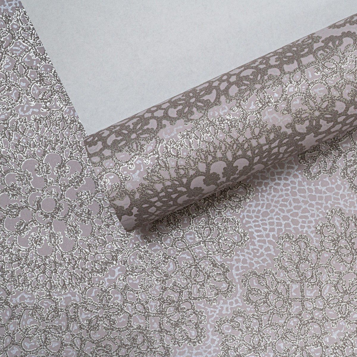 Mandala Heather - glistening Taupe Wallpaper