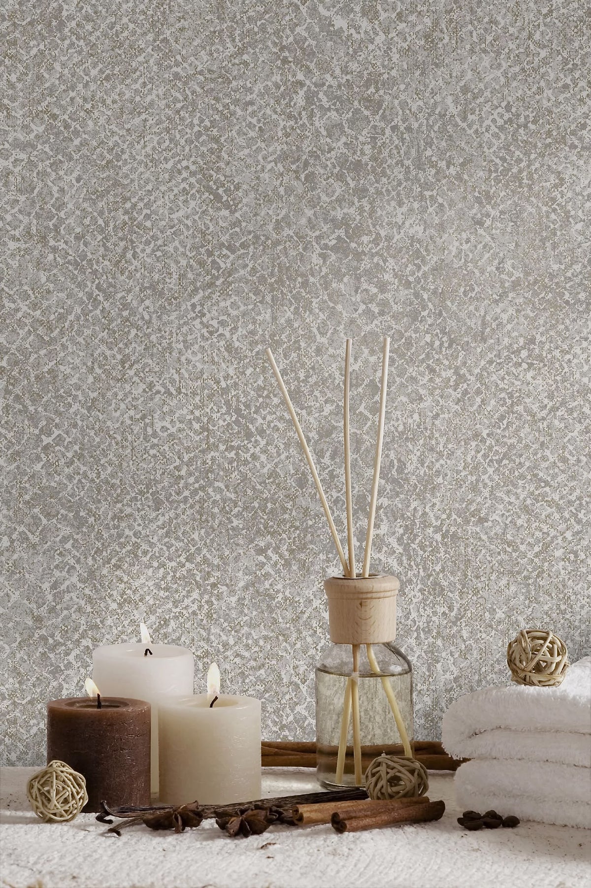 Boa Grey Animal Print Wallpaper