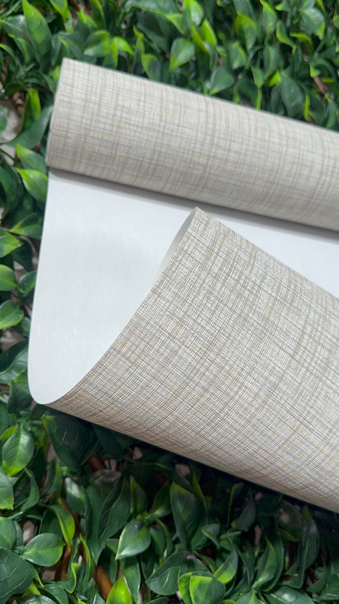 Linen Texture Grasscloth Fabric Effect Wallpaper - Neutral