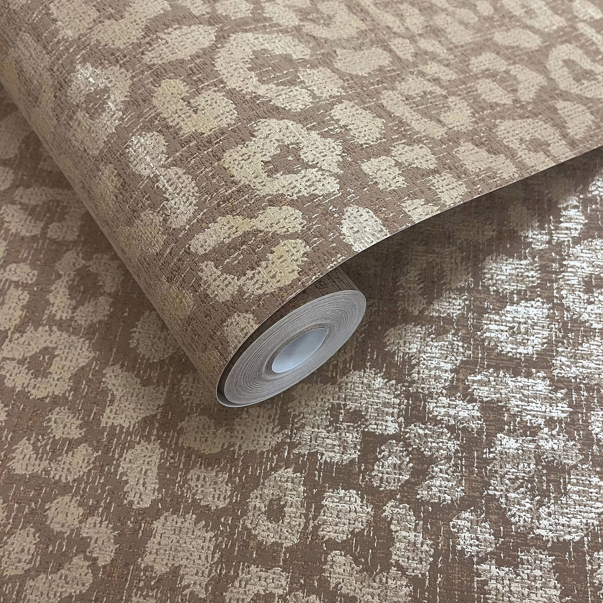 Sunda Rust Leopard Wallpaper
